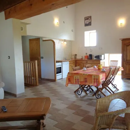Lumineux Avec Terrain Privatif Et Terrasse - Ideal Pour Activites De Plein Air ! - Fr-1-496-145 Holiday home Chuyer