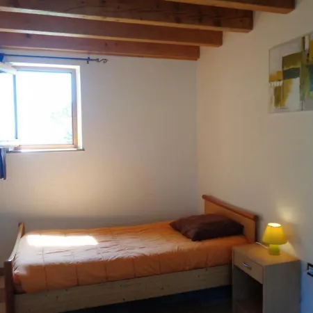 Lumineux Avec Terrain Privatif Et Terrasse - Ideal Pour Activites De Plein Air ! - Fr-1-496-145 Holiday home Chuyer